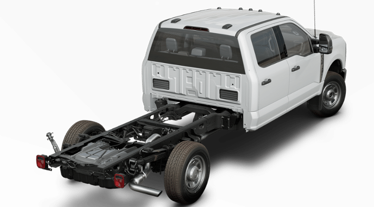2025 White Ford Super Duty F-350 SRW XL 4X4 Truck
